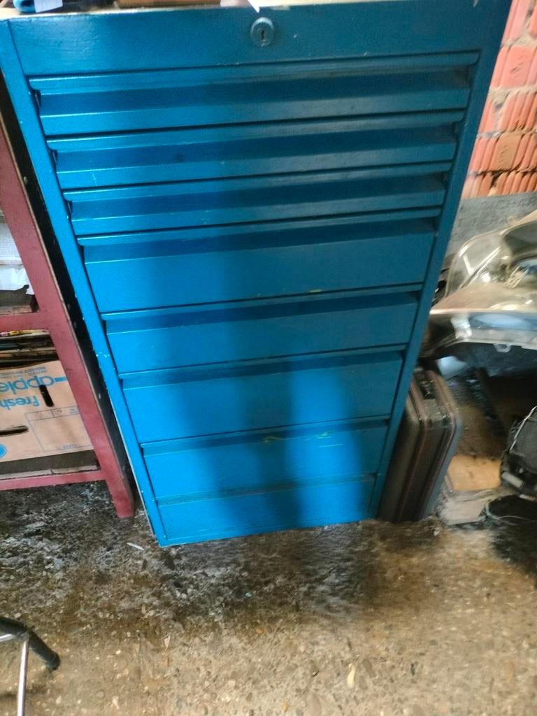 Metalen Ladekasten /magazijnkasten, Ophalen