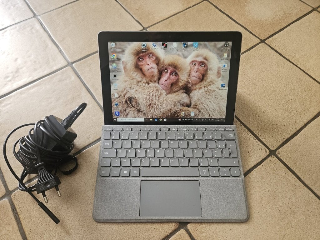 Microsoft surface parfait état et complet., Computers en Software, Windows Tablets, Ophalen, Zo goed als nieuw, Wi-Fi