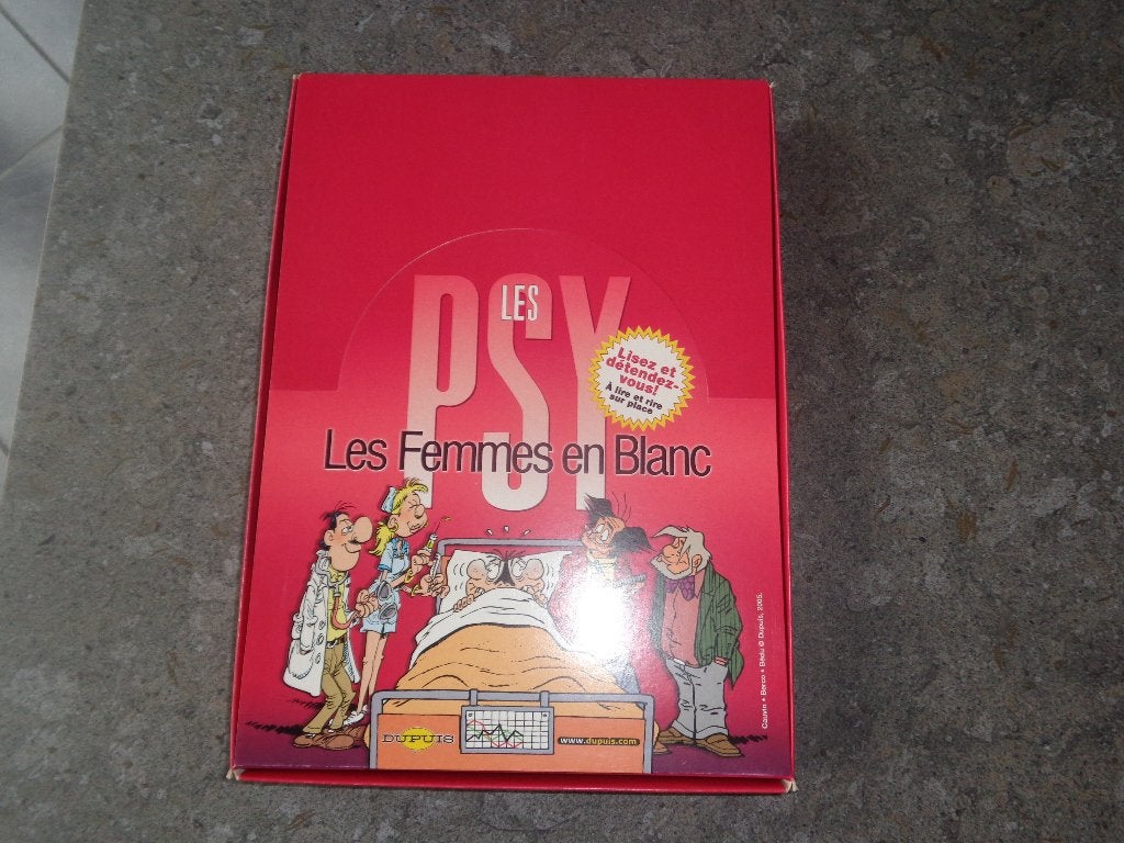 Coffret avec 2 BD Les psy et 2 BD Femmes en blanc, Livres, Enlèvement