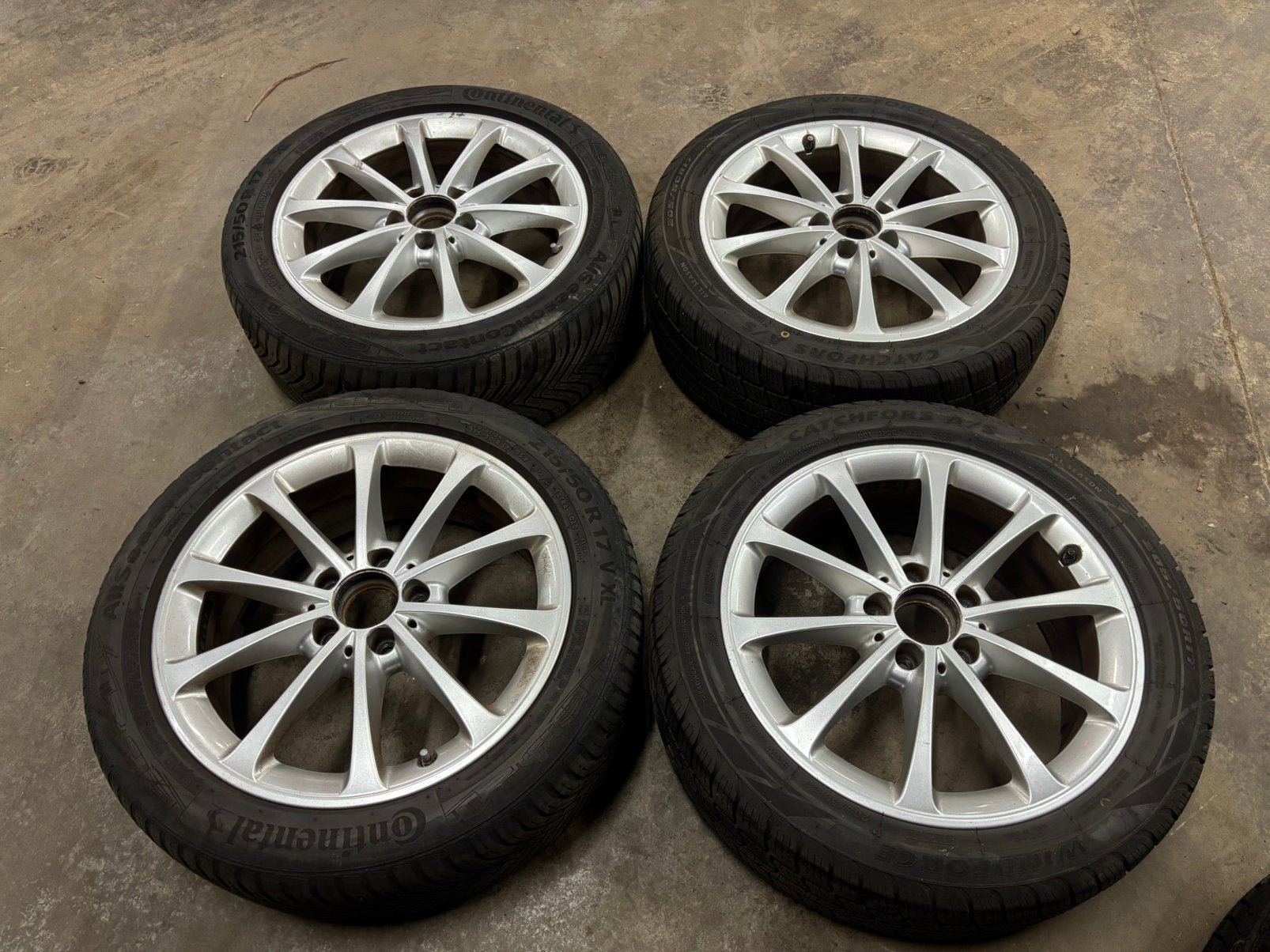 Mercedes velgen 17 inch Mercedes A-klasse 2019-2026, Ophalen, Banden en Velgen, 17 inch, All Season