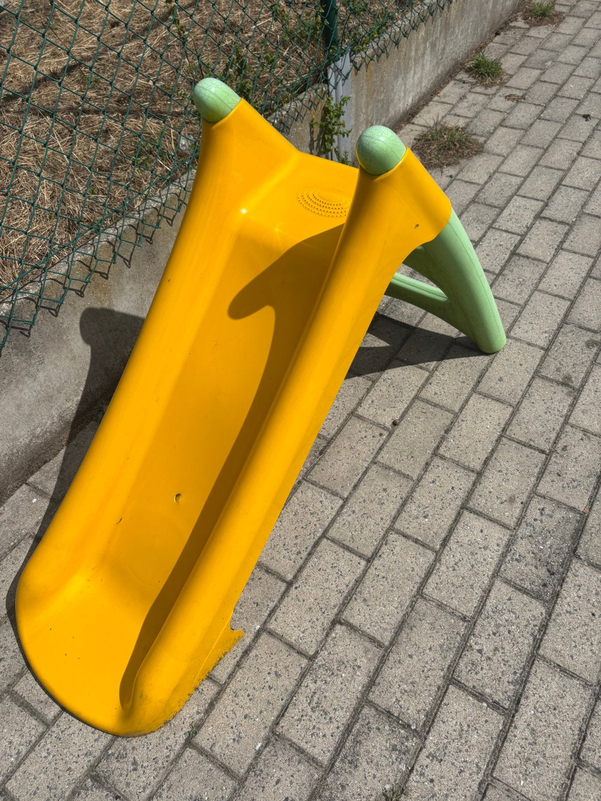 Glijbaan en allerlei speelgoed, Ophalen, Gebruikt, Glijbaan