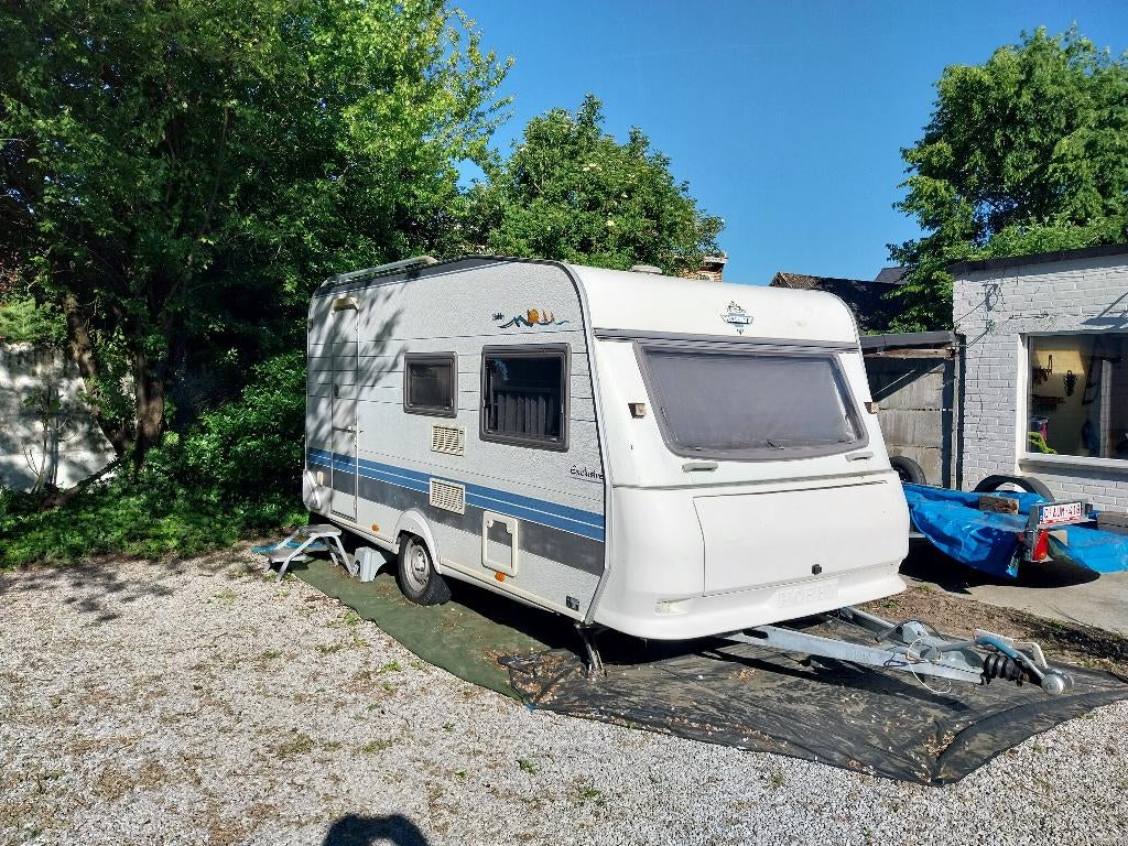 Caravaan, Caravans en Kamperen, Caravans, Particulier, 1000 - 1250 kg, Standaardzit, Hobby, Omvormbare zithoek, Vast bed, 5 tot 6 meter