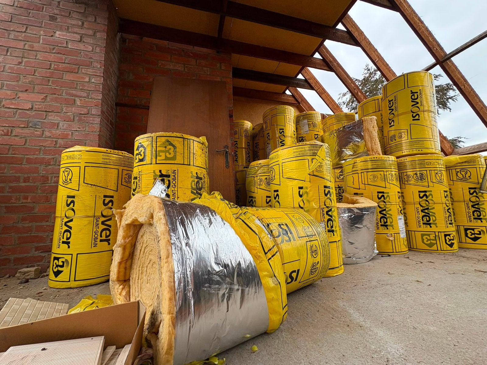 Isover Rollisol plus 150mm - 39 rollen, 12 cm of meer, Nieuw, 15 m² of meer, Glaswol