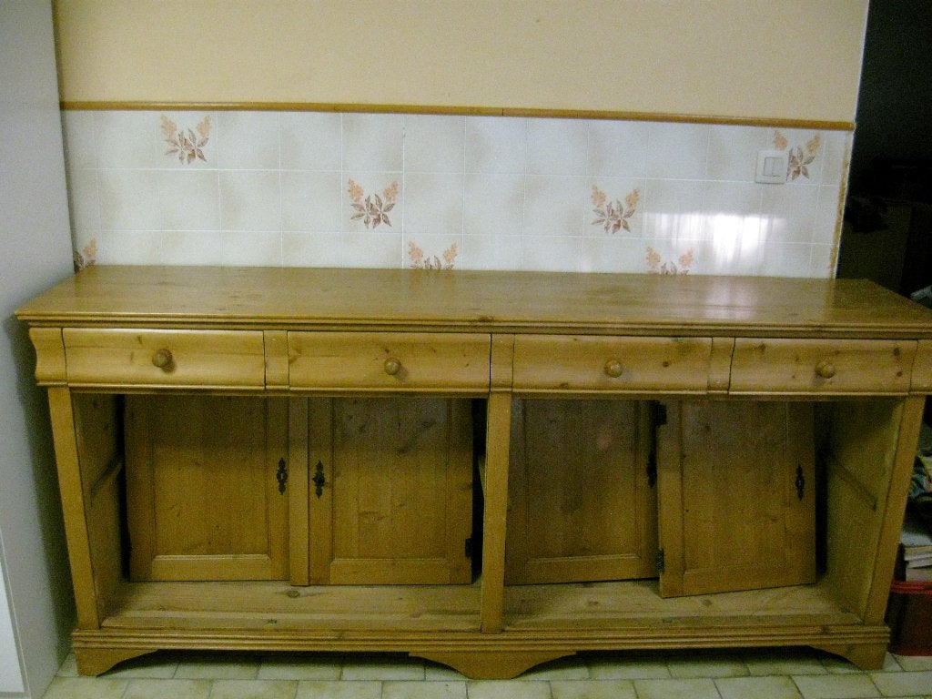 Buffet en pin (4 portes et 4 tiroirs) à donner, Enlèvement