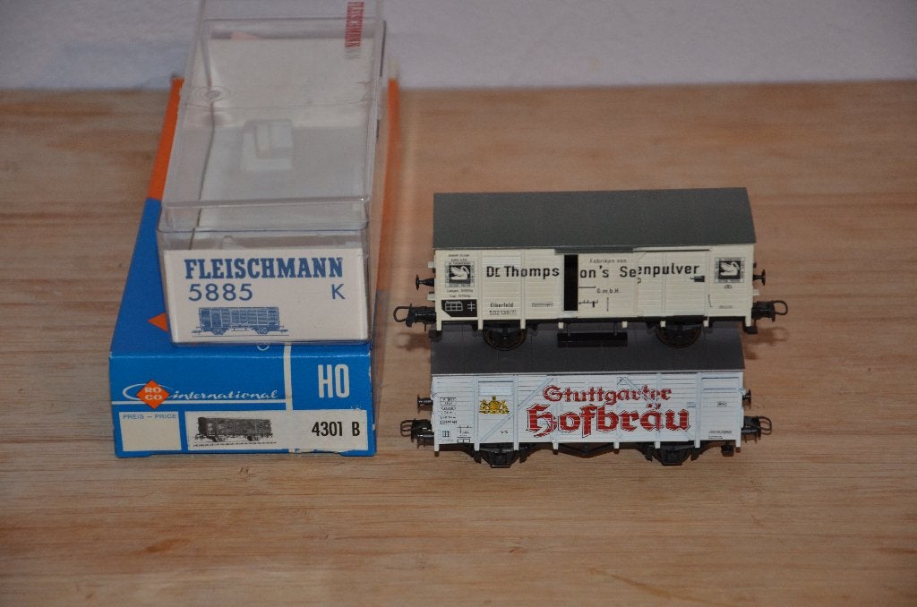 HO-roco+fleischmann- 2 wagons Bier "Stuttgarter Hofbräu", Hobby & Loisirs créatifs, Enlèvement ou Envoi, Comme neuf, Wagon, Piko