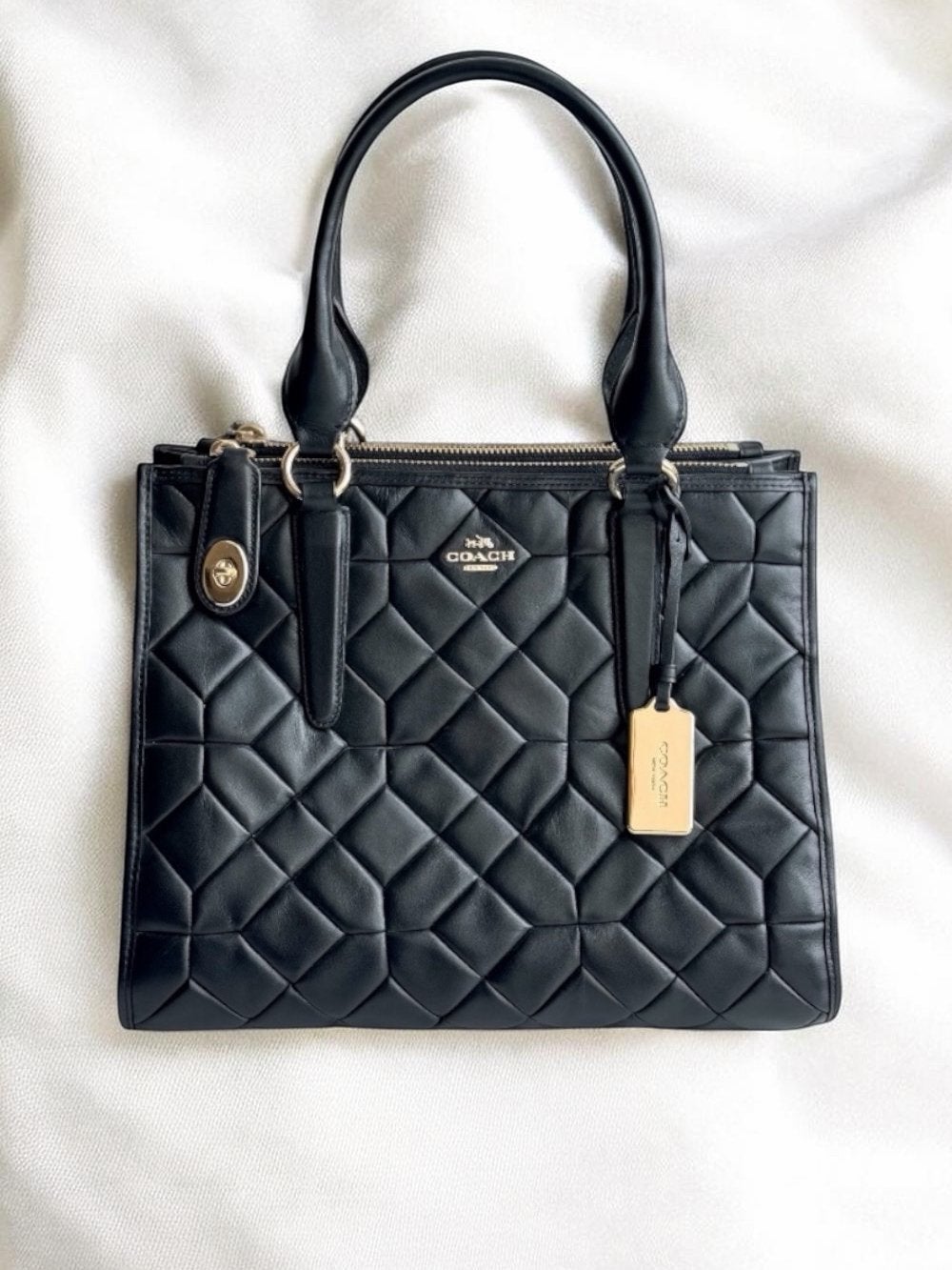 Sac Coach Crosby Carryall Canyon Quilt en cuir noir, Bijoux, Sacs & Beauté, Enlèvement ou Envoi, Comme neuf, Noir