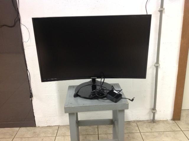 Monitor scherm LCD Led Full GD ( 27inch-69cm), Informatique & Logiciels, Moniteurs, Comme neuf, HDMI, Rotatif, LED, HD, Enlèvement