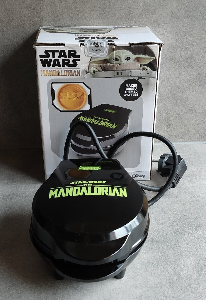 mini wafelijzer star wars the mandalorian grogu, Ophalen of Verzenden, Zo goed als nieuw