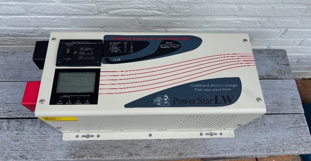 Power Star Lw 1000w 48v Pure Sine Inverter + Lader, Caravans en Kamperen, Mobilhome-accessoires, Ophalen, Zo goed als nieuw