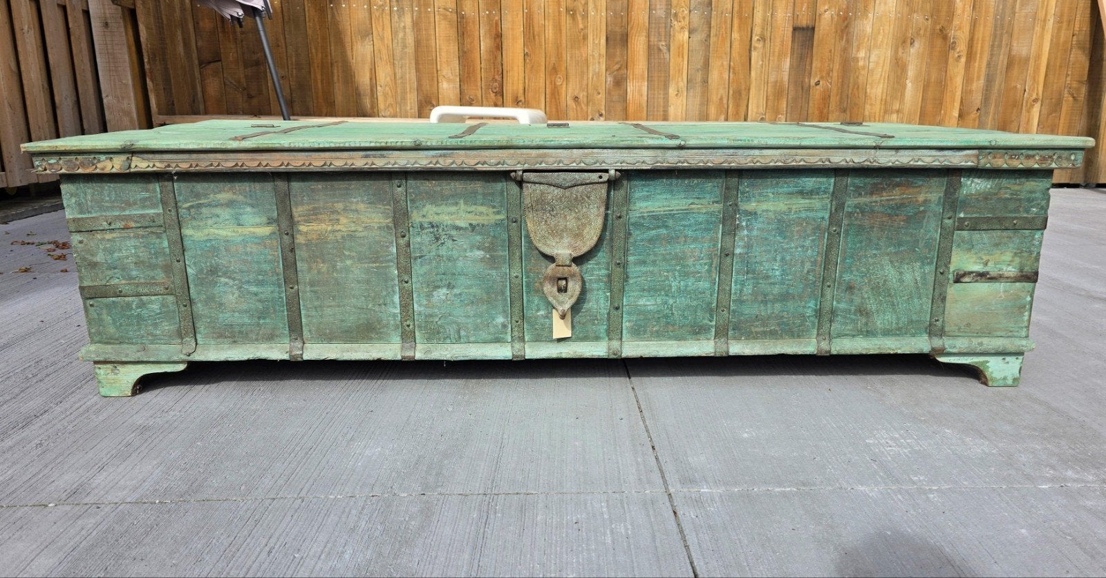 Ancien coffre indien en bois et fer forgé, 188  90 cm, Maison & Meubles, Accessoires pour la Maison | Coffres, 150 à 200 cm, Comme neuf