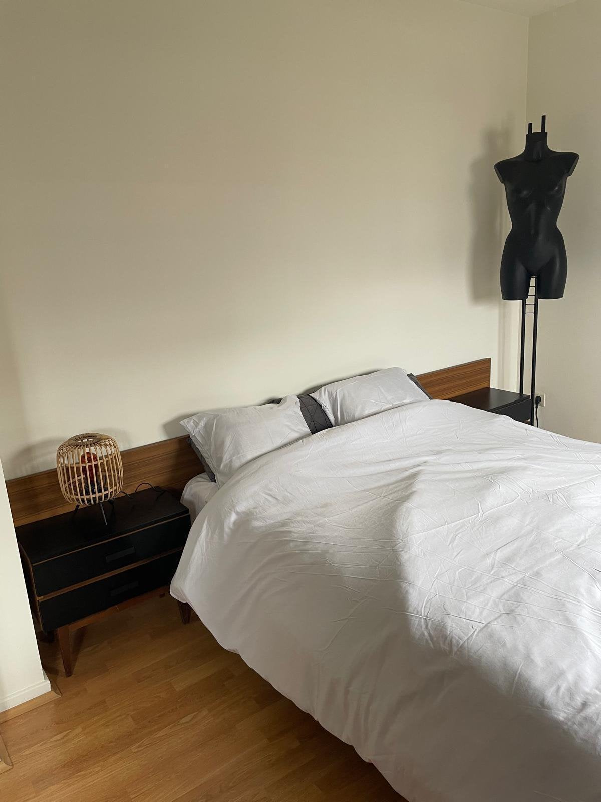 Tweepersoonsbed 140 cm, Ophalen, Zo goed als nieuw