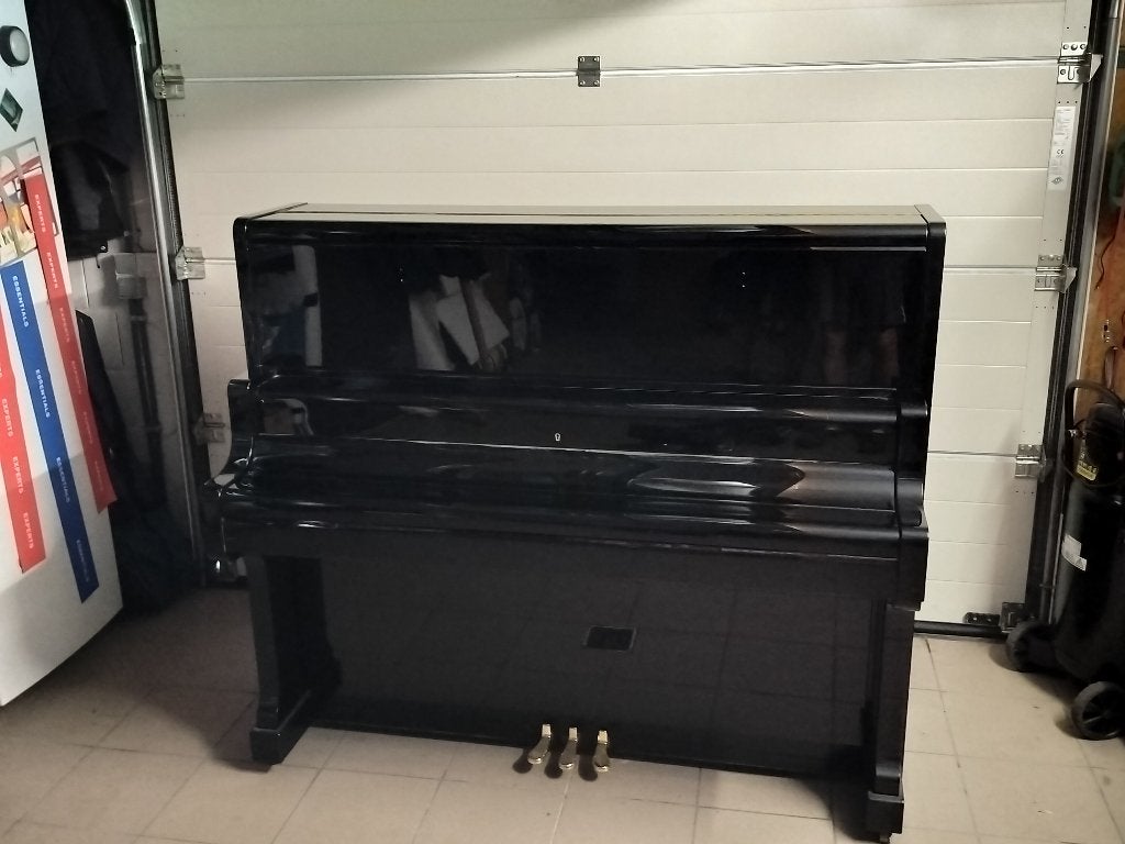 Piano kawai, Brillant, Comme neuf, Enlèvement, Piano