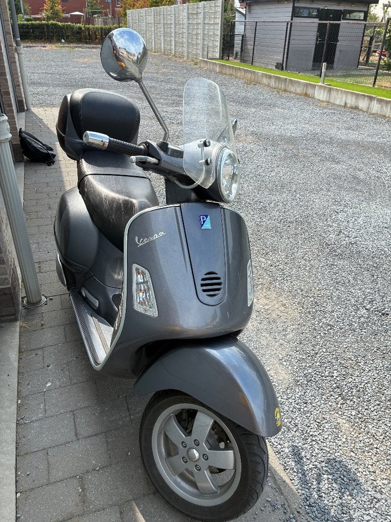 Vespa GTS 125cc, Fietsen en Brommers, Ophalen, Gebruikt, Overige modellen, 125 cc