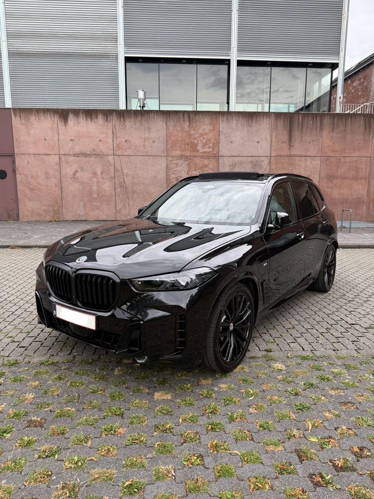 BMW X5 xDrive50e hybrid Bodykit M  (btw wagen), Auto's, Automaat, X5, Adaptieve lichten, Zwart
