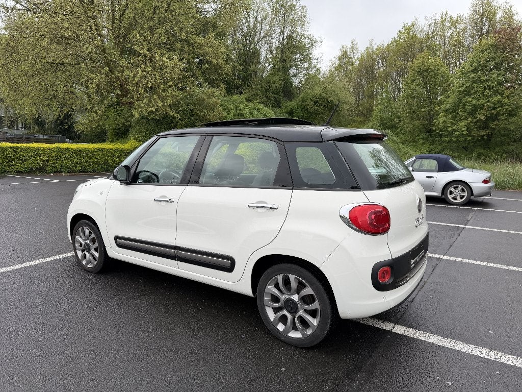 FIAT 500 L 1.4 ESSENCE EURO 6B volledig panoramadak, Auto's, Fiat, Monovolume, Euro 6, Start-stop-systeem, Wit