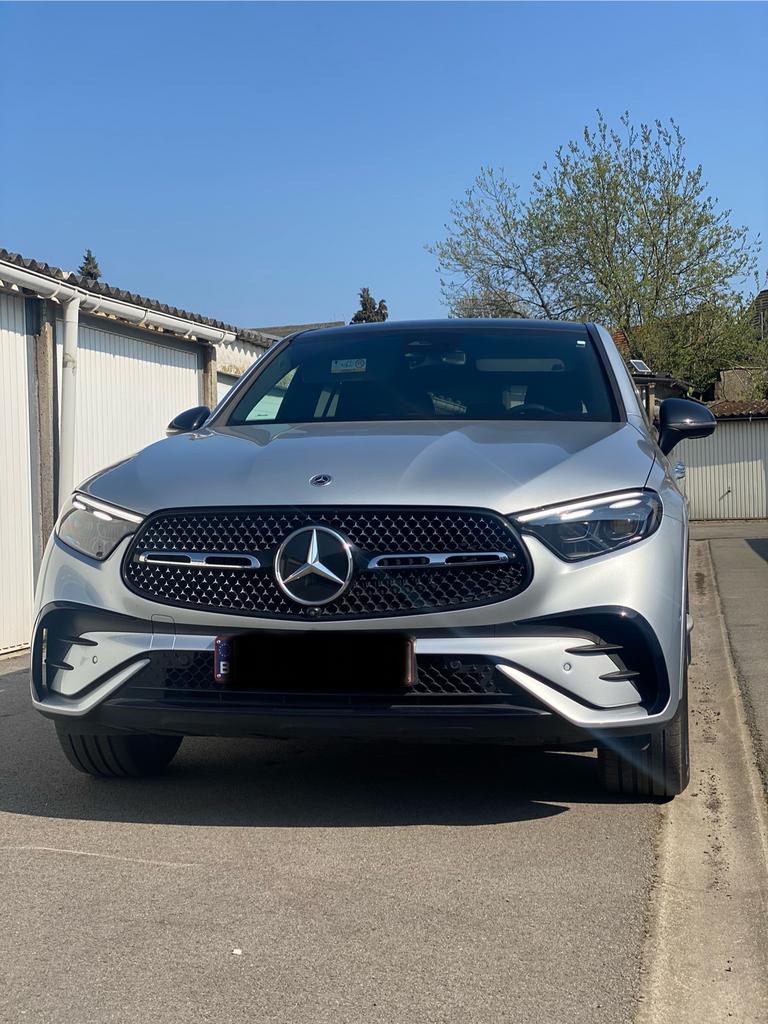 Mercedes 220d 4matic AMG-line, Auto's, Mercedes-Benz, Automaat, Leder, Particulier, Dealer onderhouden