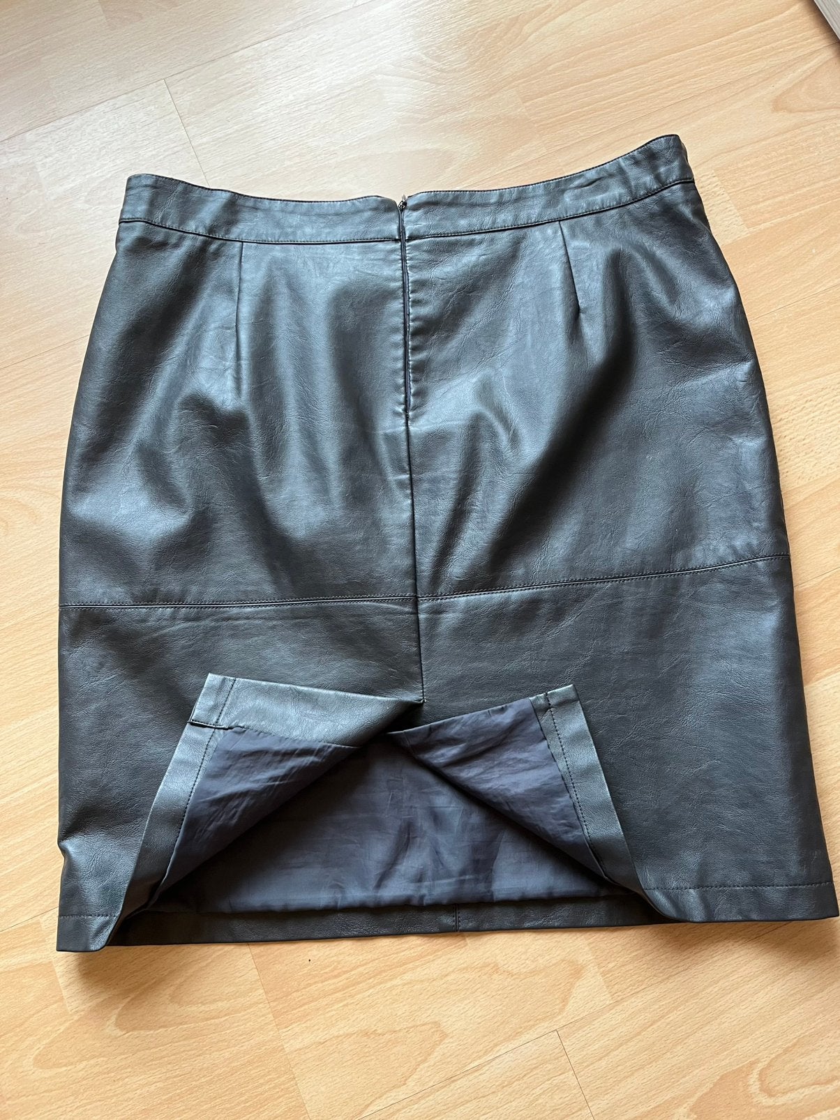 Kwaliteitsvolle gevoerde rok Expresso lederlook mooie staat, Kleding | Dames, Ophalen of Verzenden, Zo goed als nieuw, Maat 42/44 (L)