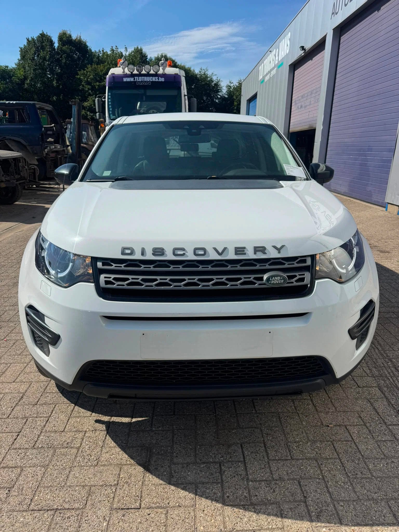 Land Rover Discovery *EURO 6B-BELGIAN ORIGINE* (bj 2017), Auto's, Gebruikt, 110 kW, Wit, Bedrijf