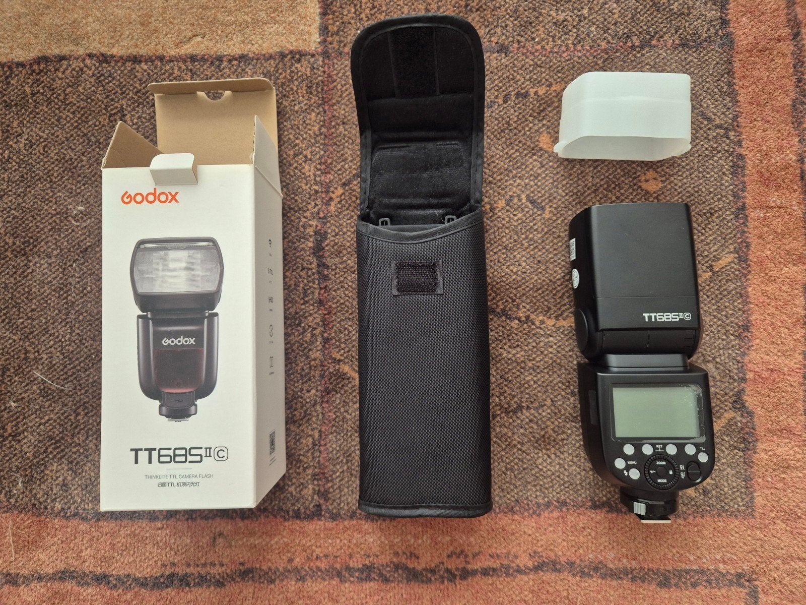 Godox TT685 II (canon) + light sphere flash diffuser, Audio, Tv en Foto, Foto | Flitsers, Zo goed als nieuw, Canon, Kantelbaar