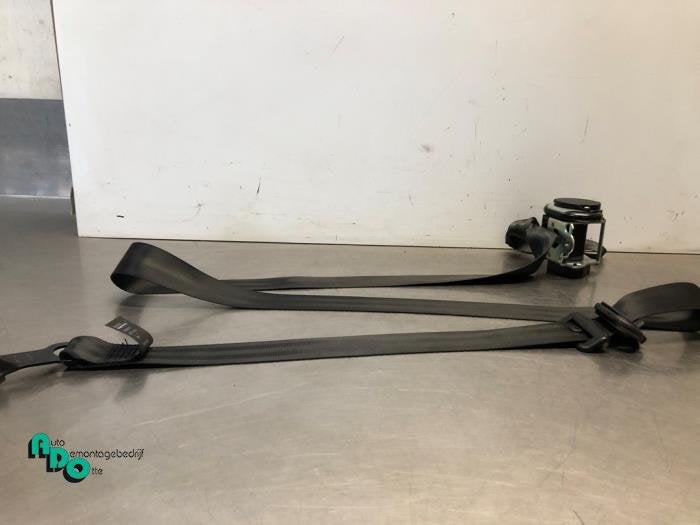 Ceinture de sécurité avant droite d'un Nissan Qashqai (Qas, Autos : Pièces & Accessoires, Habitacle & Garnissage, -, 3 mois de garantie