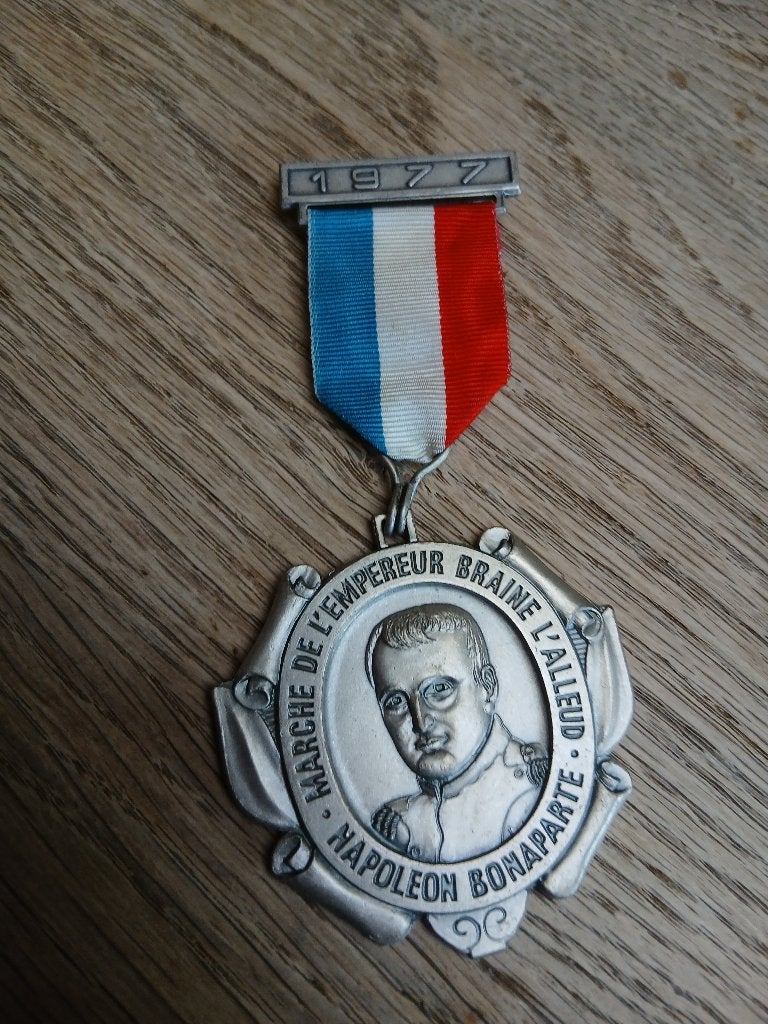 Medaille marche de l empereur Napoléon Bonaparte, Envoi, Autres, Ruban, Médaille ou Ailes