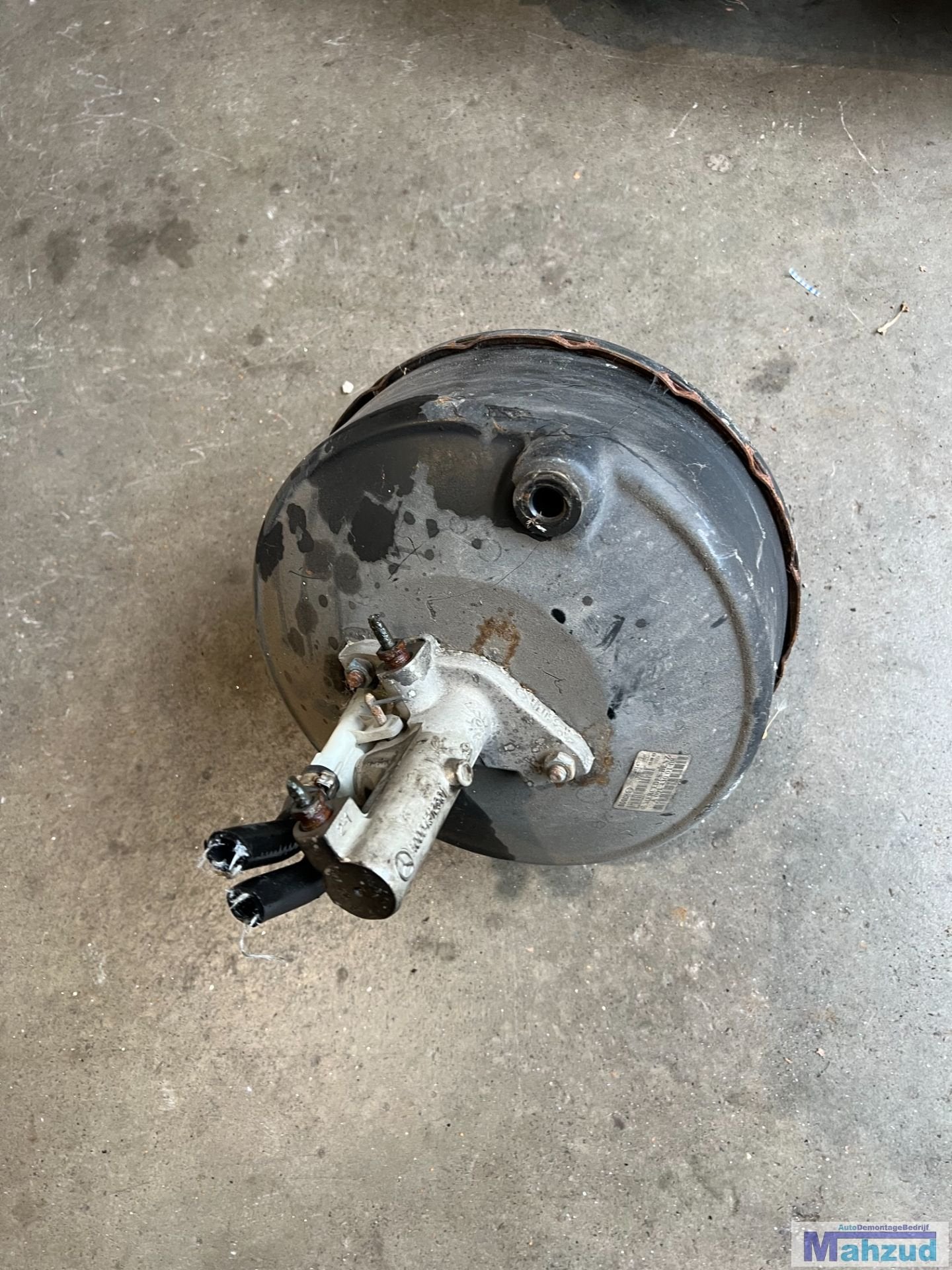 Ma tre-cylindre de frein MERCEDES VITO W639 2003-2009 a00043, Mercedes-Benz AG, Mercedes-Benz, Utilisé, Mercedesstrasse 120
70372  Stuttgart, DE