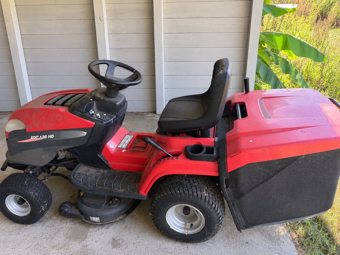 Honda XDC 135 HD Zitmaaier – Honda 390cc, Tuin en Terras, Ophalen, Gebruikt, Mulchfunctie, Minder dan 90 cm