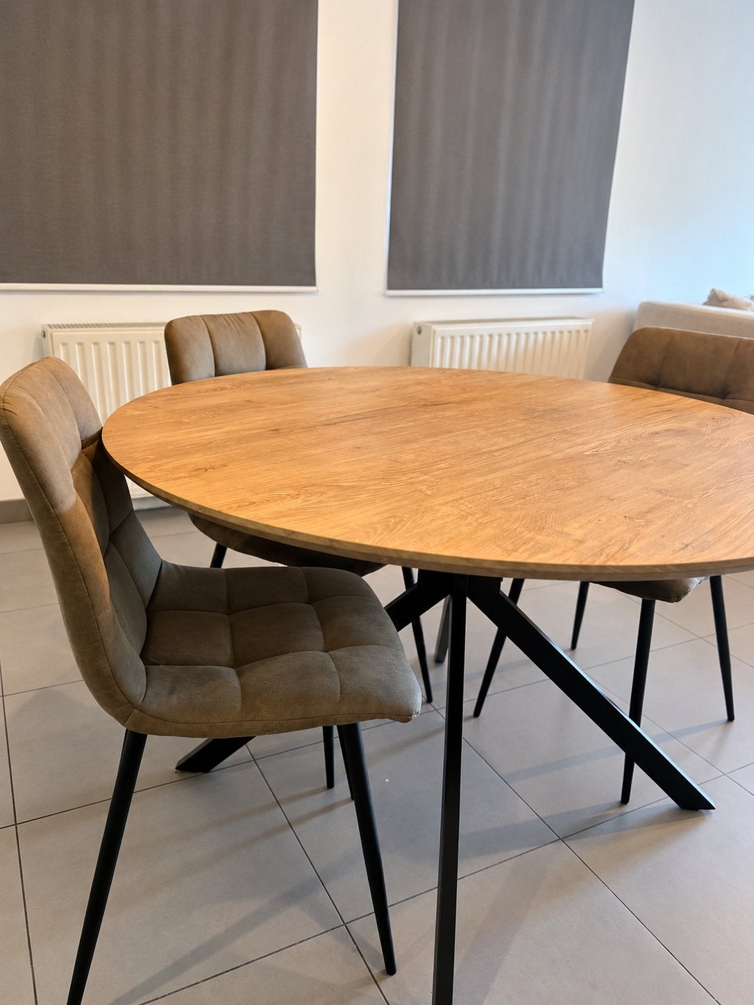 Table à manger ronde + 4 chaises, Maison & Meubles, Enlèvement, Comme neuf