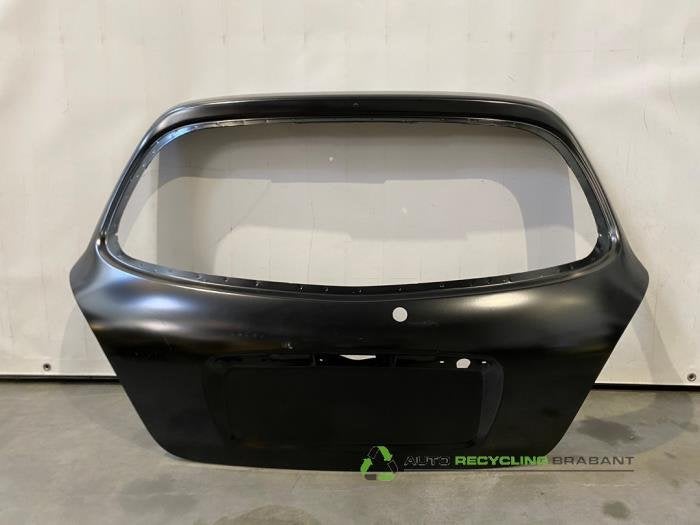 Hayon d'un Nissan Almera, -, Utilisé, -, Nissan