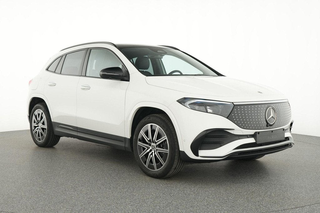 Mercedes-Benz EQA-Klasse 250+ AMG Line | Panoramisch Dak | T, Auto's, Stof, Gebruikt, Wit, 5 zetels