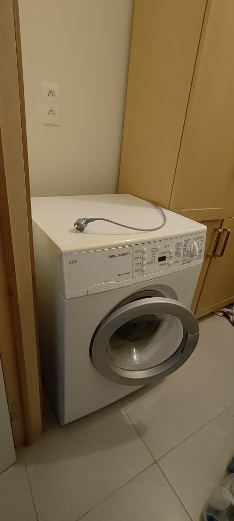 lave linge AEG, Electroménager, 1200 à 1600 tours, 6 à 8 kg, Chargeur frontal, Enlèvement