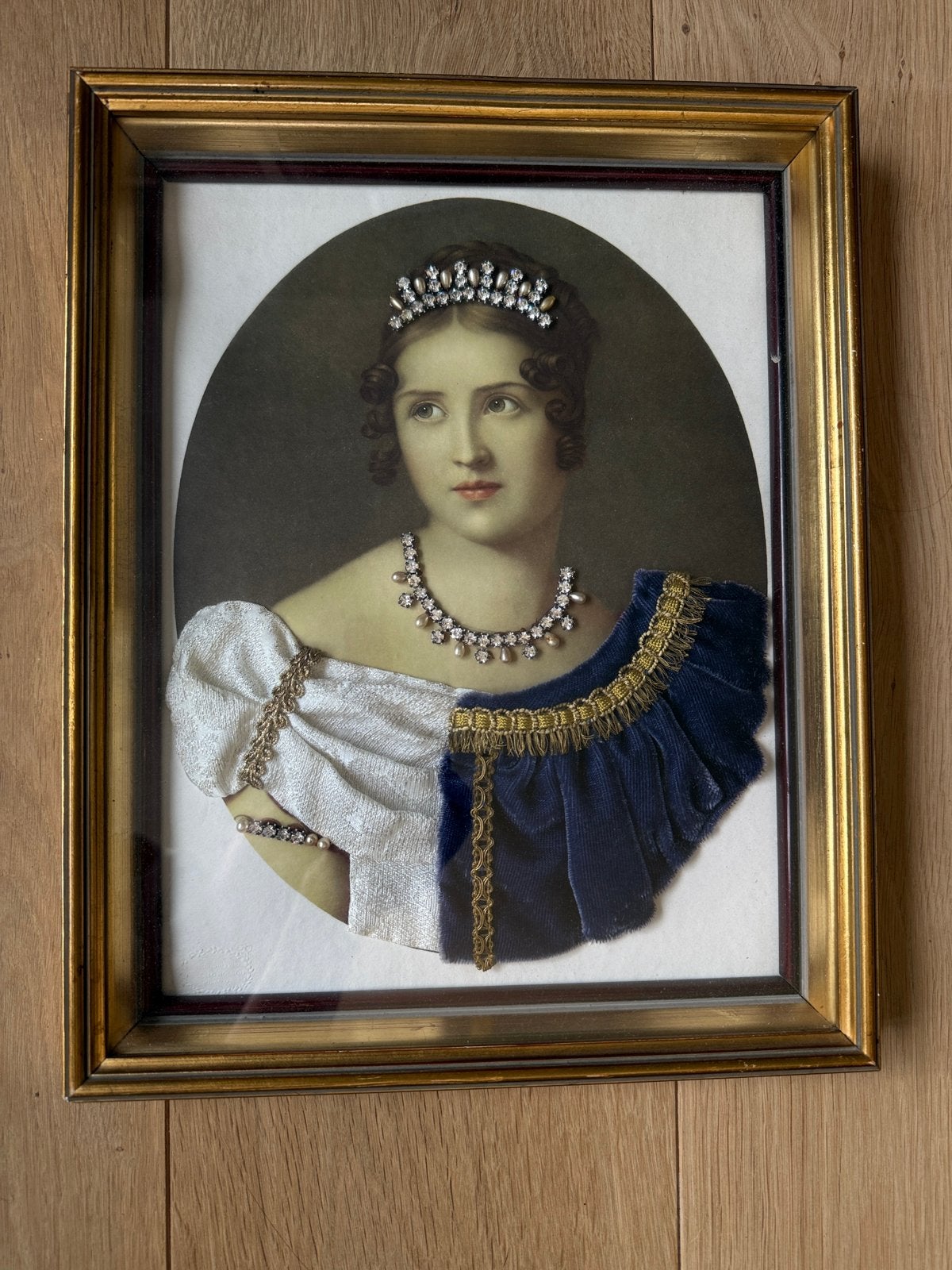 Prachtig vintage 3D-textielportret Pauline Bonaparte, Antiek en Kunst, Ophalen of Verzenden, Vintage, Achter glas