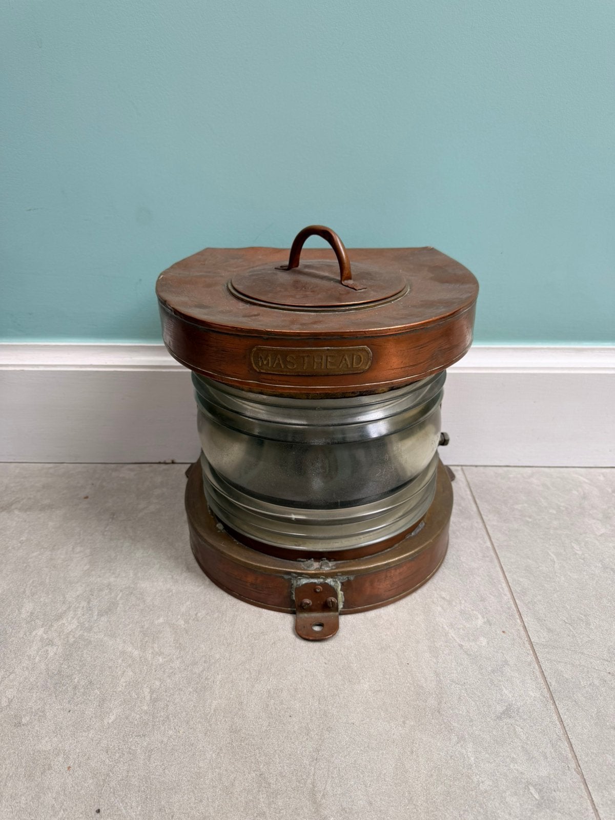 Antieke koperen scheepslamp, Enlèvement, Utilisé