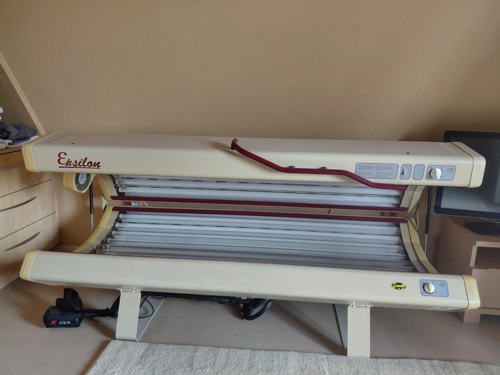 zonnebank, Elektronische apparatuur, Ophalen, Gebruikt