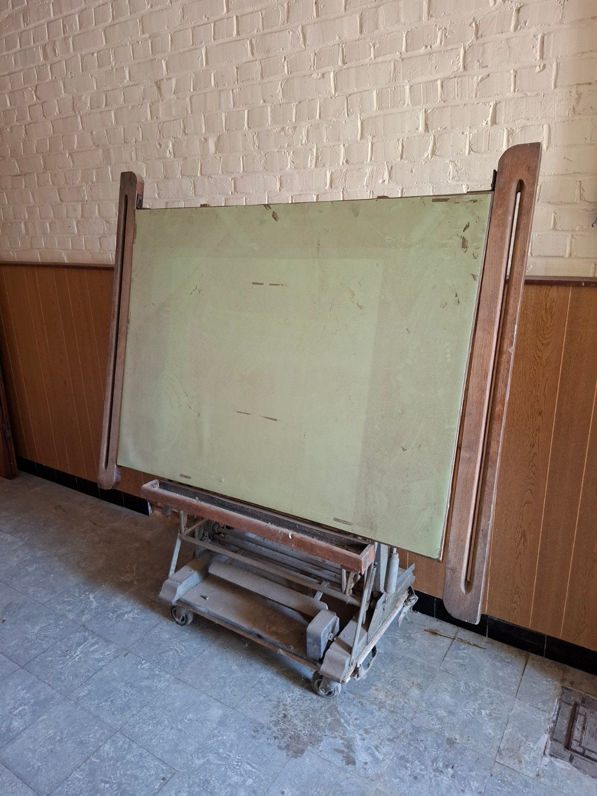 Grande table à dessin d'architecte ancienne – réglable, Enlèvement