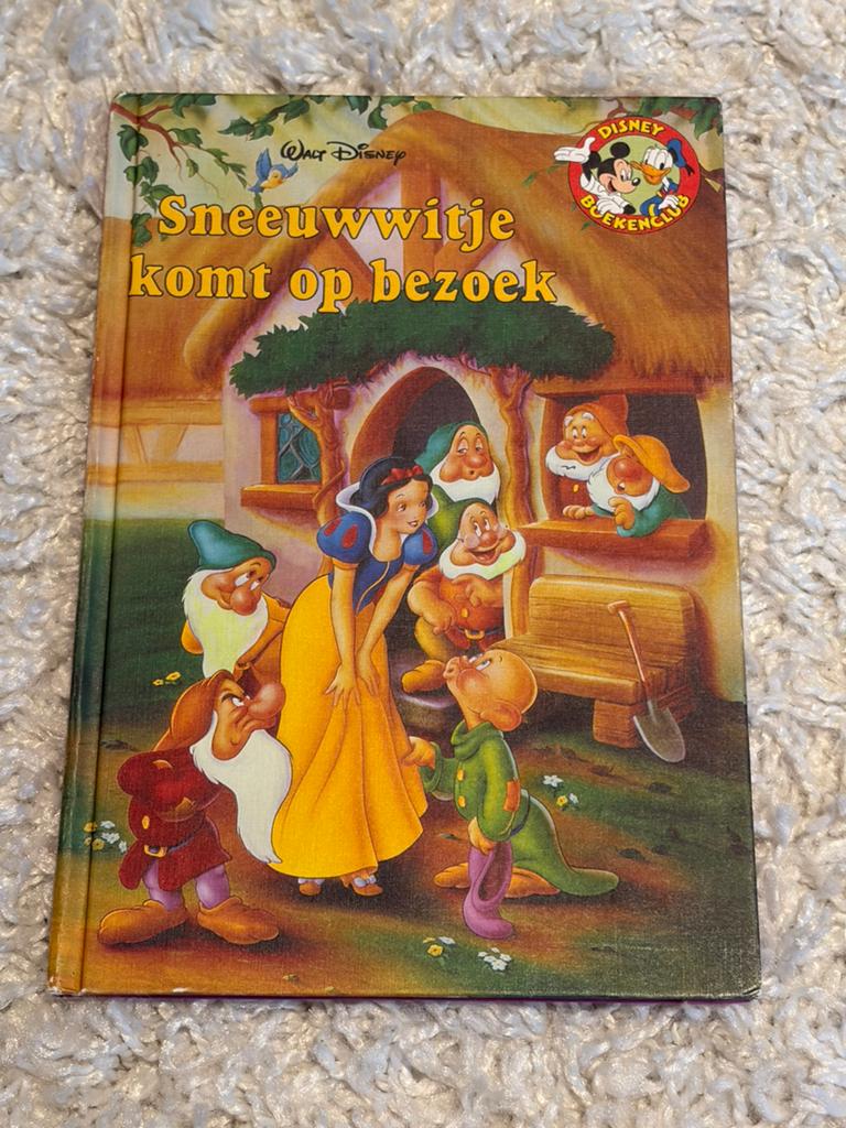 Disney boekenclub - Sneeuwwitje komt op bezoek, Boeken, Ophalen of Verzenden, Gelezen, Jongen of Meisje, Fictie algemeen