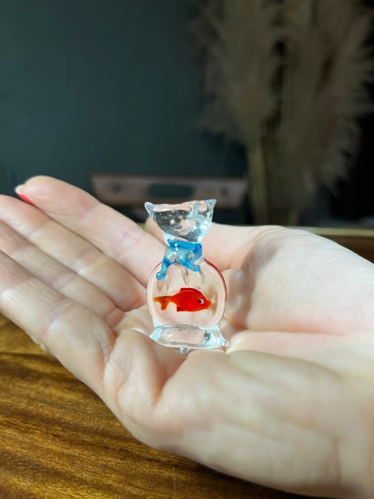 Figurine d’un sac avec un poisson rouge en verre clair, Enlèvement ou Envoi
