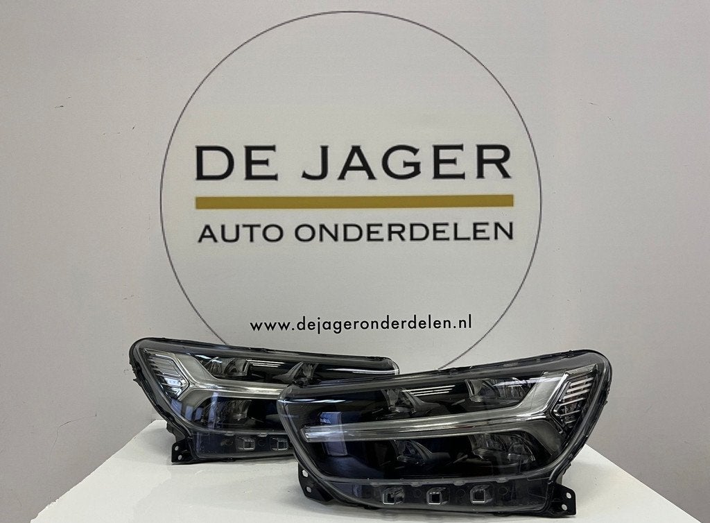 VOLVO XC40 XC 40 FULL LED KOPLAMP SET RECHTS LINKS S, Gebruikt, Gunnar Engellaus vag 8
405 31  Gothenburg, SE, Info@volvocars.com