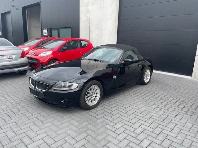 BMW Z4 2.2I 6 Cilinder, Leder, Zetelverwarming, Elek.dak, 2171 cc, Achterwielaandrijving, Cabriolet, Zwart