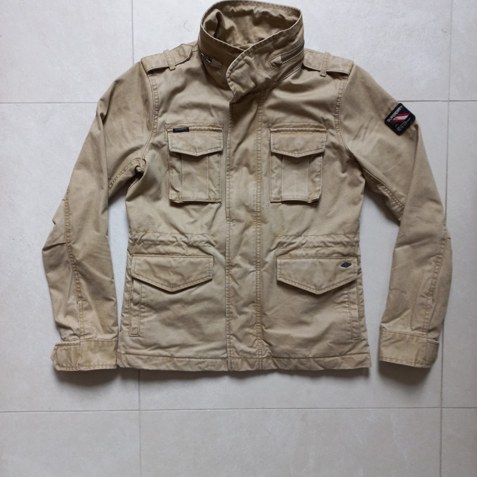 Veste intermédiaire Superdry résistante et élégante pour fem, Vêtements | Femmes, Vestes | Hiver, Comme neuf, Taille 34 (XS) ou plus petite