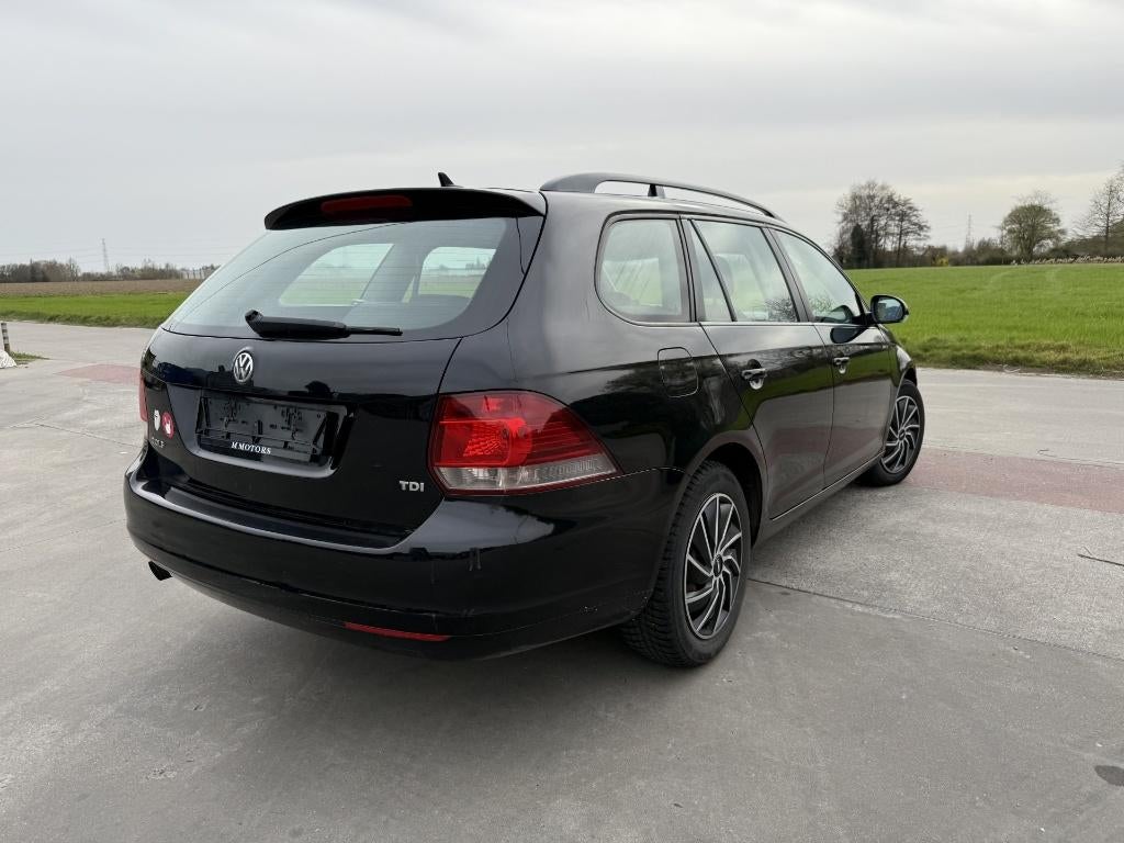 Volkswagen Golf 6 1.6 TDI, Auto's, Voorwielaandrijving, Euro 5, Zwart, Bedrijf