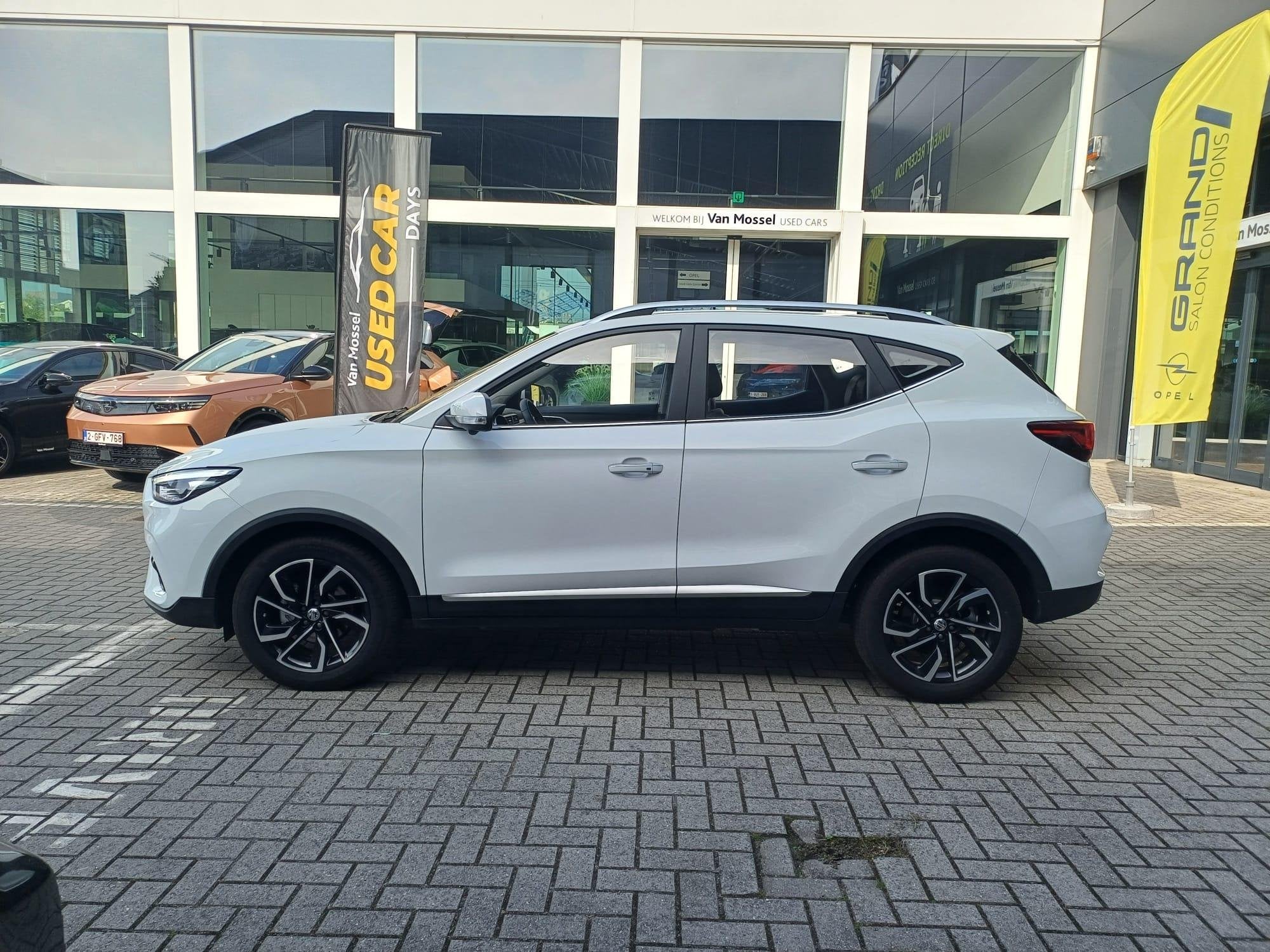 MG ZS Luxury, Stof, ZS, Overige brandstoffen, Wit