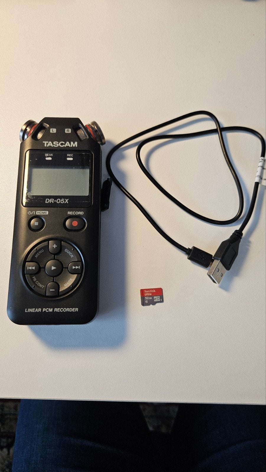 Tascam DR-05X Recorder + SD-kaart, Ophalen of Verzenden, Zo goed als nieuw, Audio