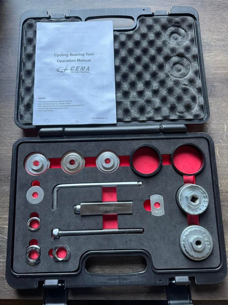 Cema Bottom Bracket Toolbox, Fietsen en Brommers, Fietsaccessoires | Fietsgereedschap, Ophalen of Verzenden, Zo goed als nieuw