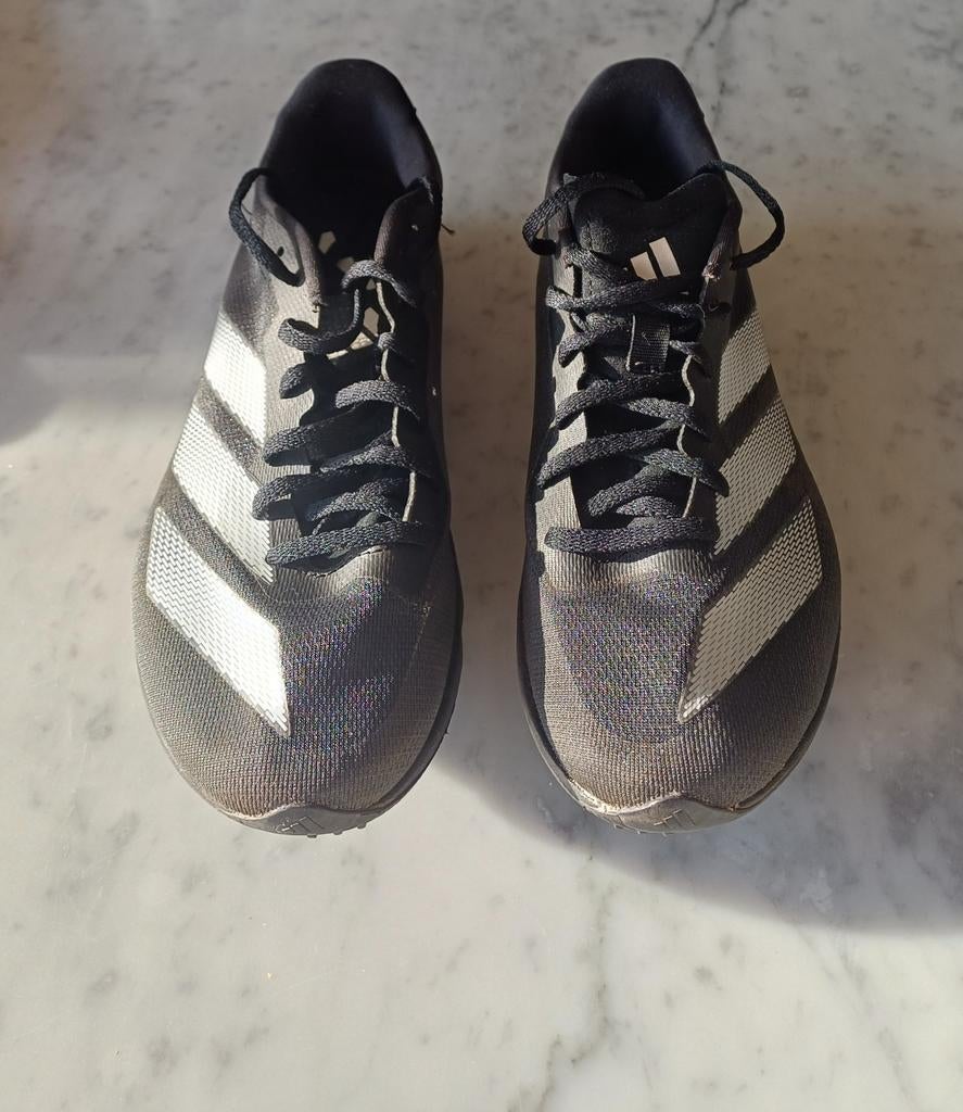 Spikes Adidas noirs + un jeu d'épingles pour 3€, Adidas, Course à pied, Comme neuf, Enlèvement