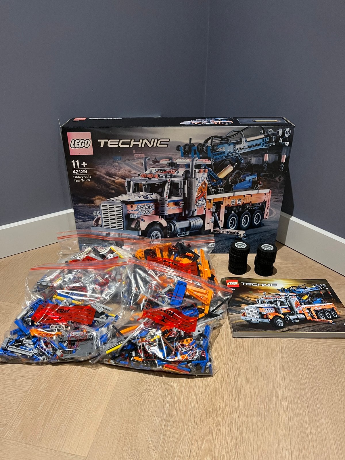 Lego technic 42128 Heavy-Duty tow truck, Lego, Ensemble complet, Comme neuf, Enlèvement