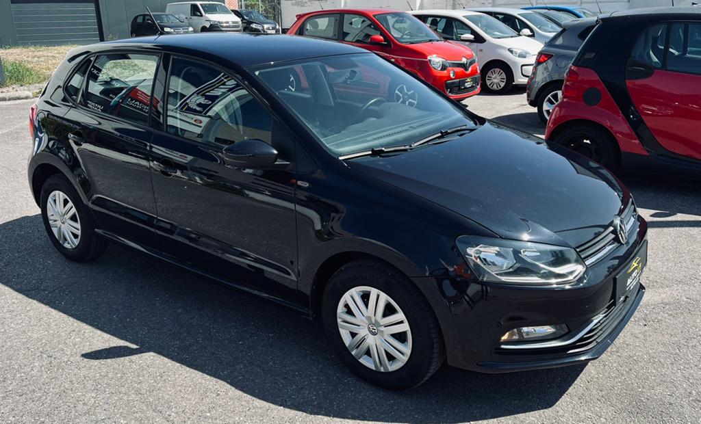 VW POLO 68.000 KM ESSENCE EURO6B, Auto's, Voorwielaandrijving, Stof, 1055 kg, Zwart
