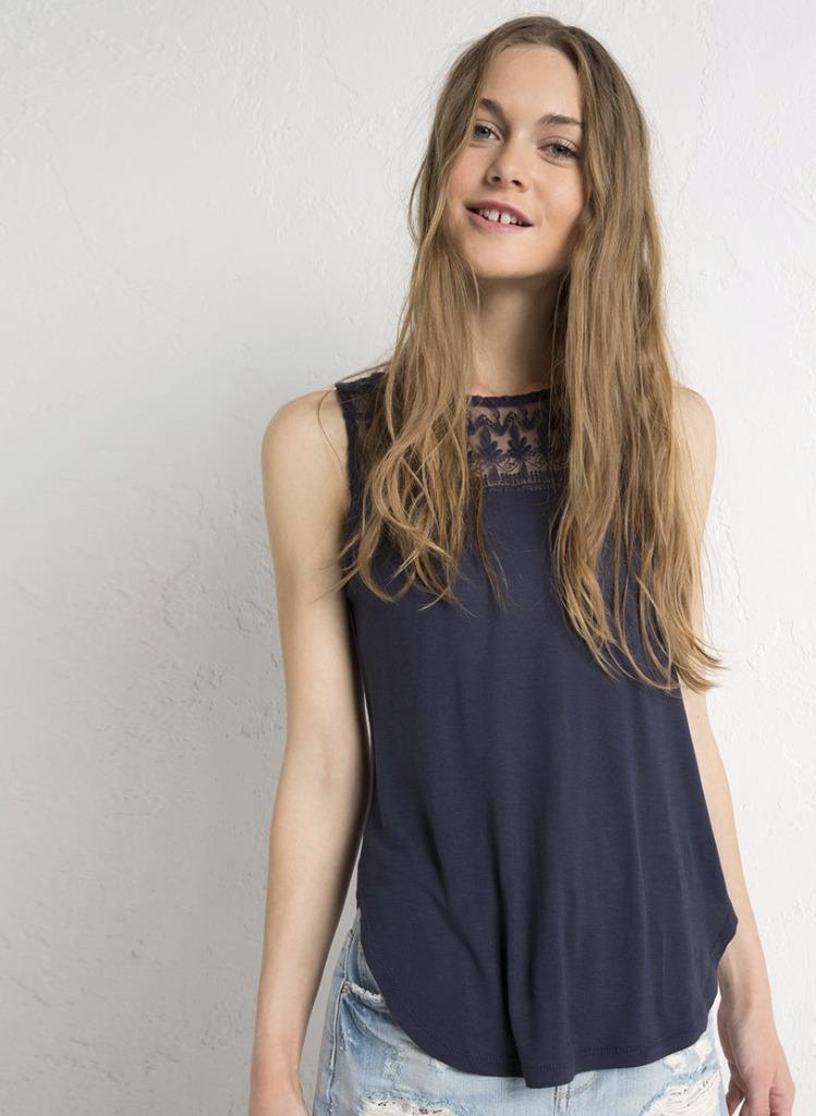 Donkerblauw topje van Bershka - Maat small, Kleding | Dames, Verzenden, Blauw