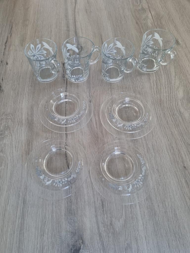 4 senseo tassen met bordje (beiden met motief), Huis en Inrichting, Keuken | Servies, Ophalen of Verzenden