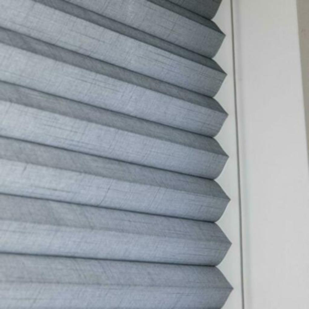 2x Luxaflex Duette 25 Shades-Honinggraatstructuur, Gris, Comme neuf, 100 à 150 cm, 150 à 200 cm